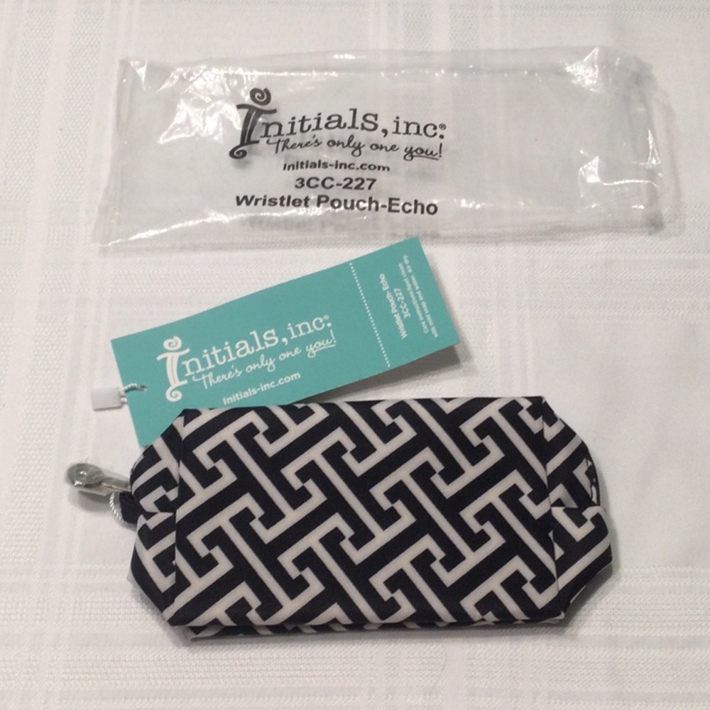 Initials, inc  Wristlet Pouch Echo